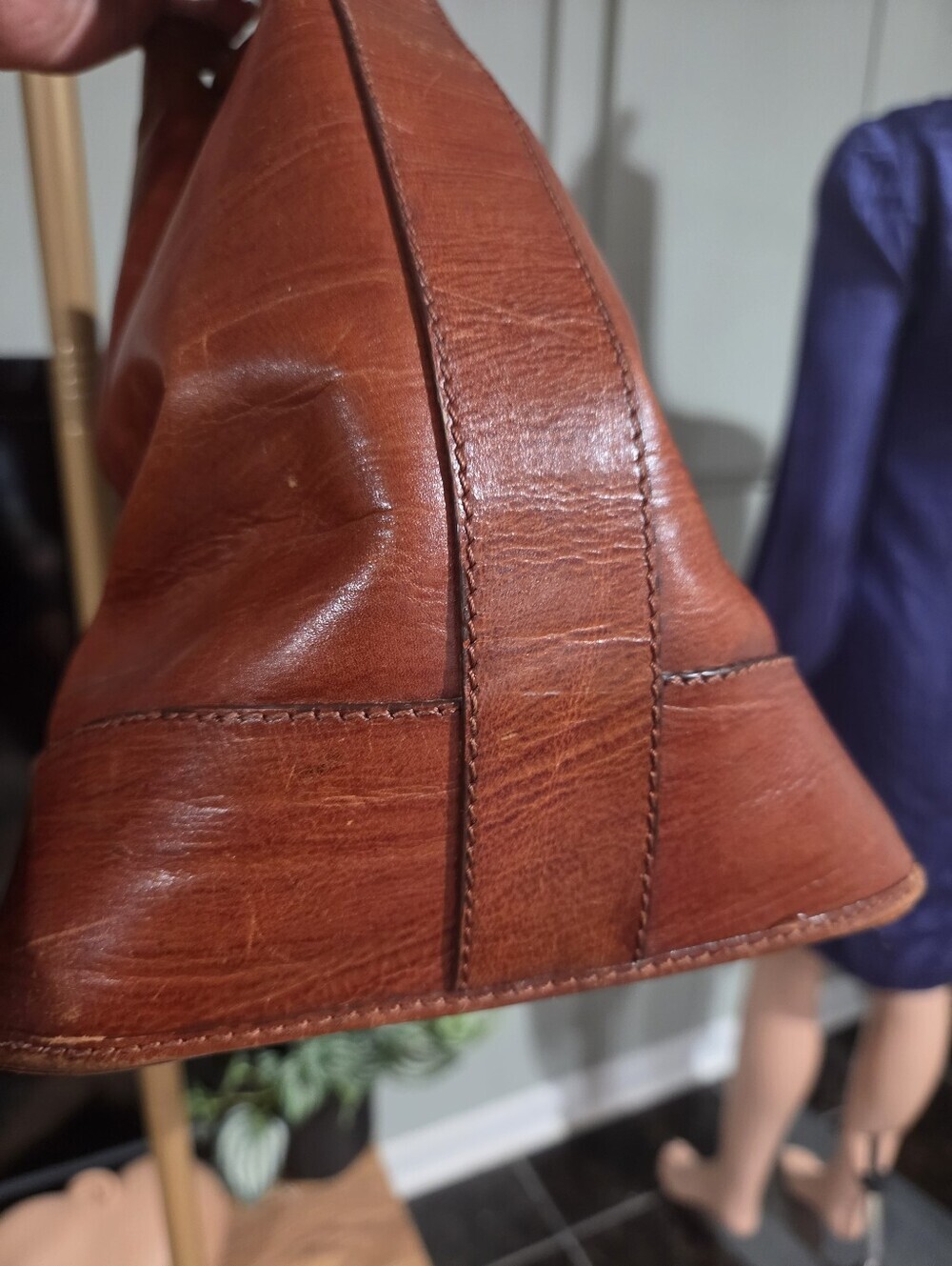 Vintage Bonia Brown Genuine Leather Drawstring Bucket Shoulder Bag - Picture 15 of 16